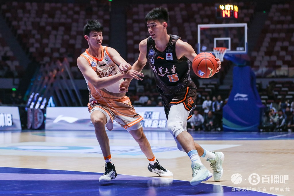 媒体人:杨曦皓和李苑鑫都还在福建队试训 状元将在他俩之间产生