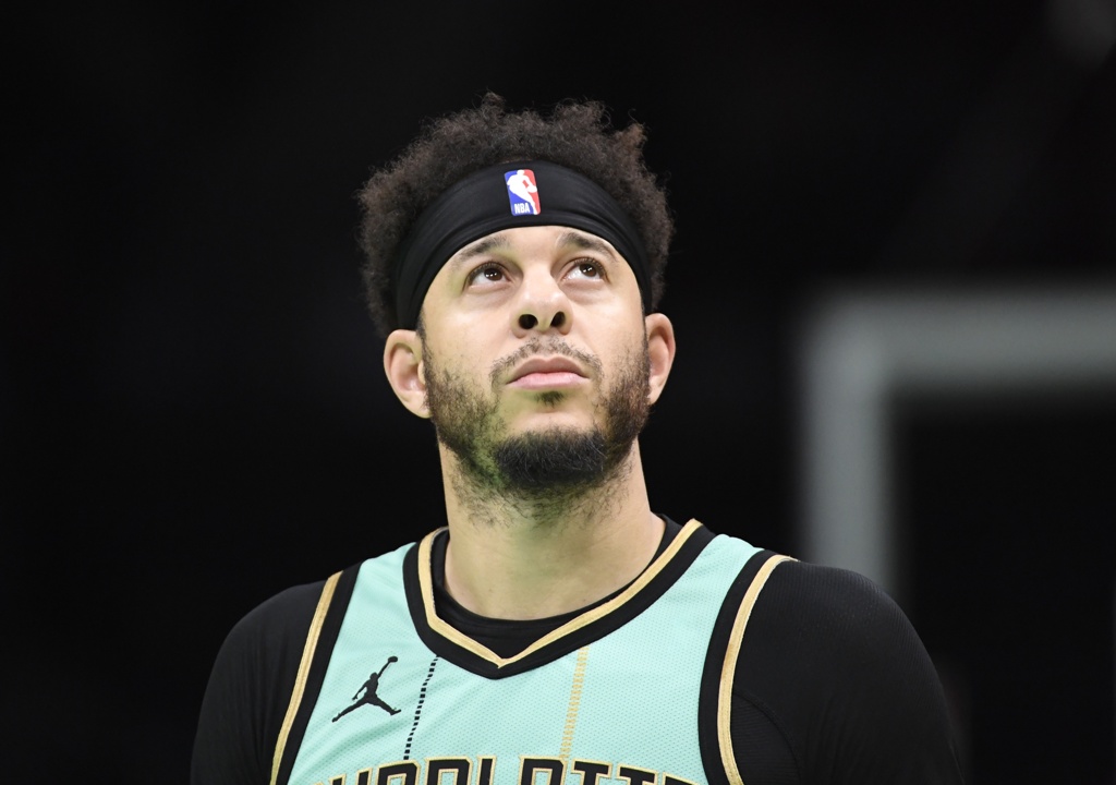 绝了小库里被库明加防住50万 邓总利用规则“绕行”工资帽